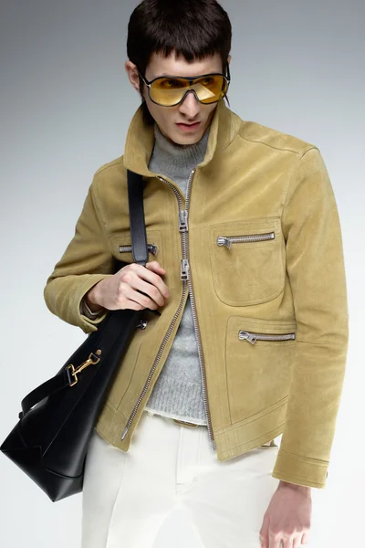 Look 15